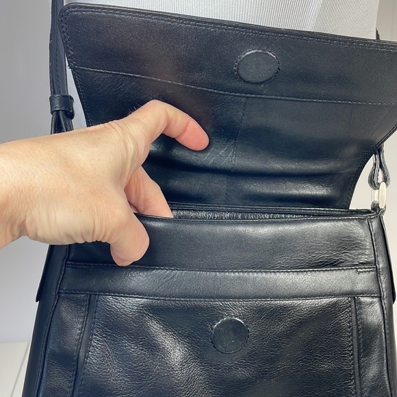 DEREK ALEXANDER Black leather crossbody bag - Picture 7 of 16